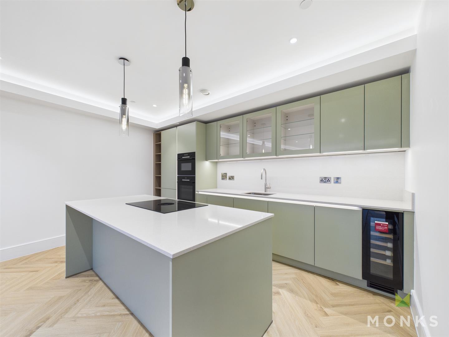 Penthouse 38 Old Coleham Court, Shrewsbury, SY3 7BS For Sale